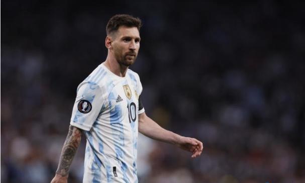 替补打成超巨有多难？满打满算，NBA仅5人做到，榜首打到历史第8